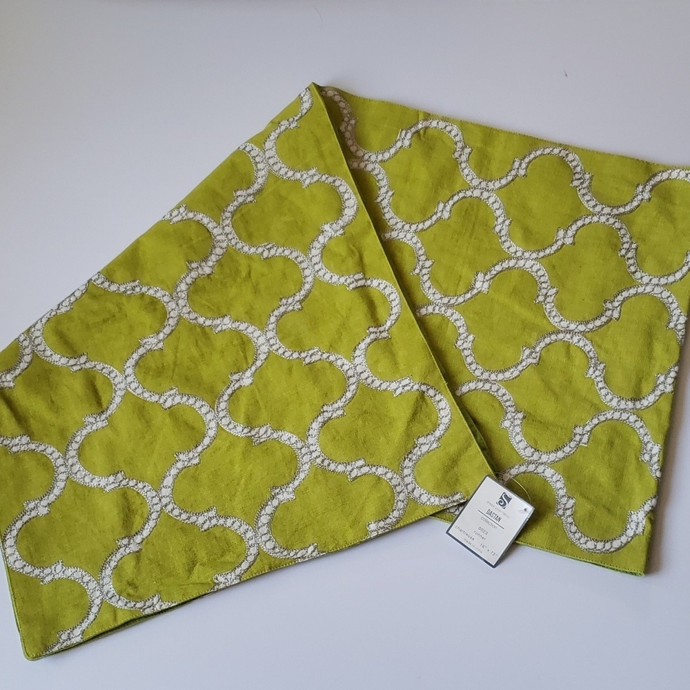 Dress Your Table Dastan Collection New Green Apple Gray Embroidery Table Runner
